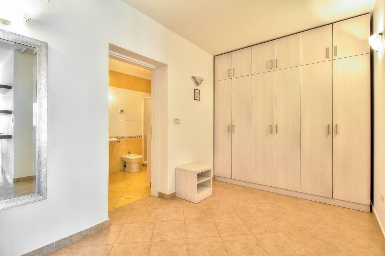 Apartment Katarina Crveni Vrh Eksteriør billede
