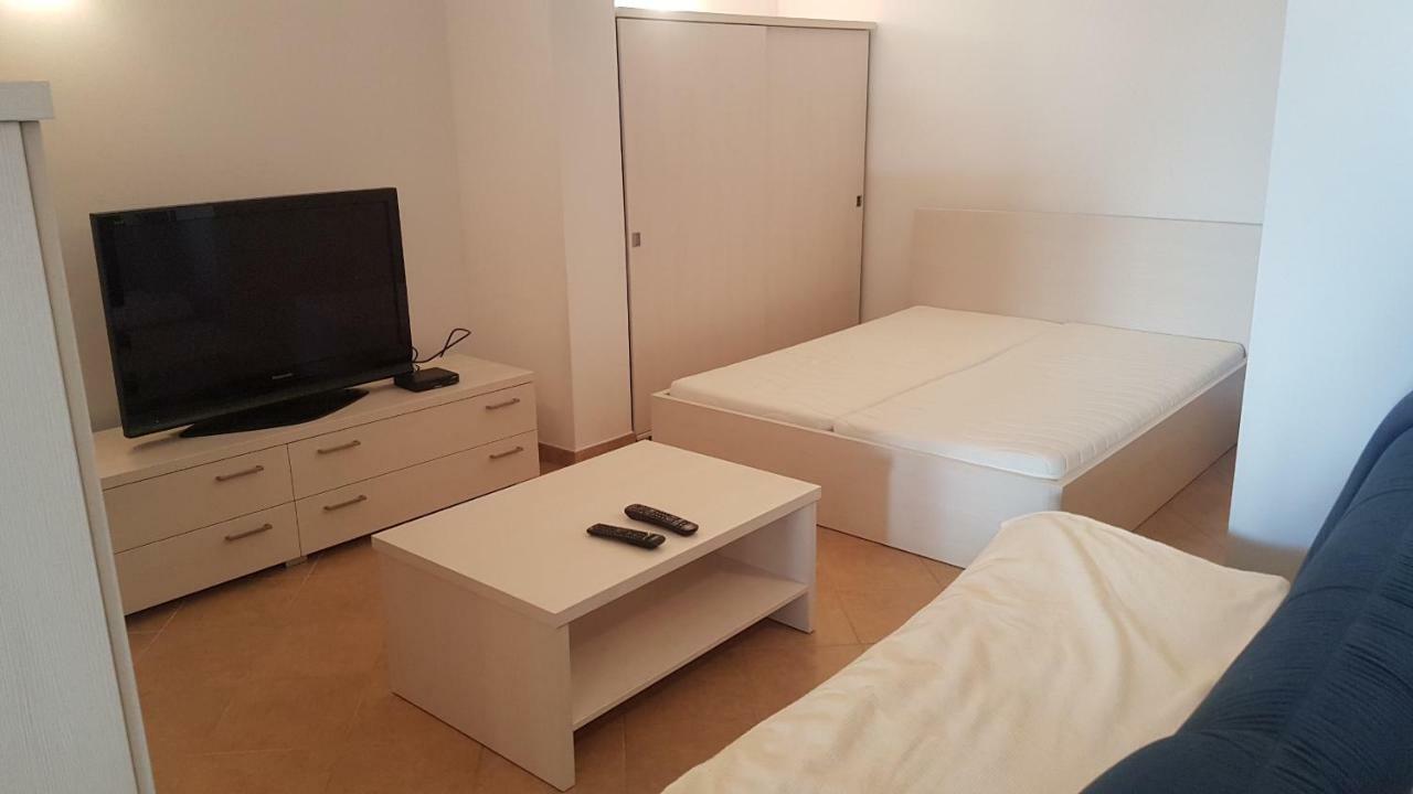 Apartment Katarina Crveni Vrh Eksteriør billede